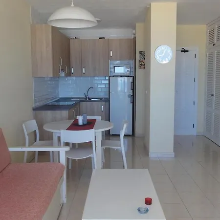 Cozy 2bd Sea View Апартаменты *